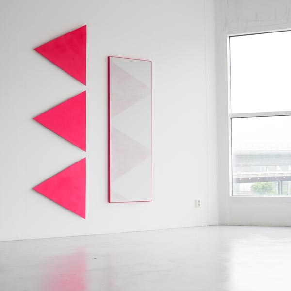 Disa Rytt often works with open shapes that extend from the canvas and continue on the wall in the room to meet in the next artwork. The work Between Plateaus was shown at Galleri Thomas Wallner, 2016.